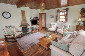 Living area - Ben Gower (Oughterard)
