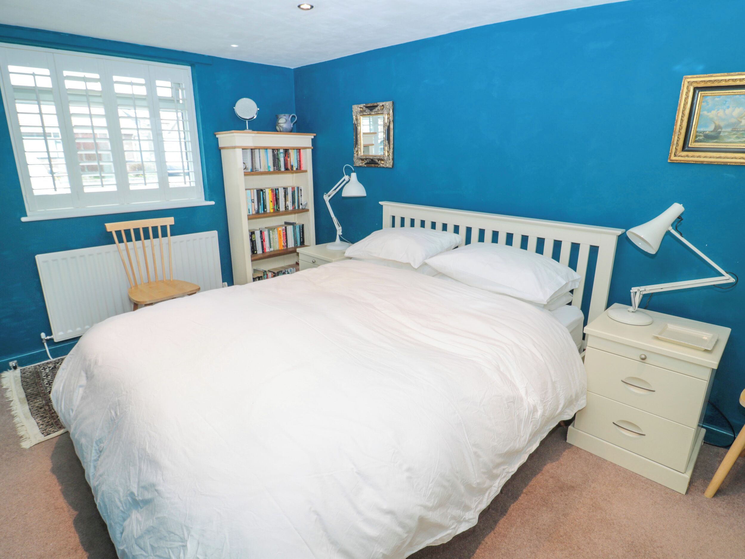 2 bedrooms, individually decorated, individually furnished, free WiFi