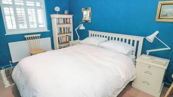 2 bedrooms, individually decorated, individually furnished, free WiFi