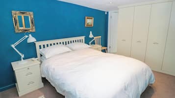 2 bedrooms, individually decorated, individually furnished, free WiFi