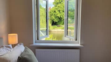 2 chambres, décor unique, ameublement unique, accès au Wi-Fi (inclus)