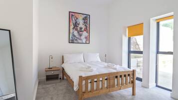 3 bedrooms, individually decorated, individually furnished, free WiFi