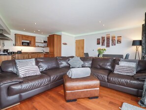 Living area - Apartment 2 (Newquay)