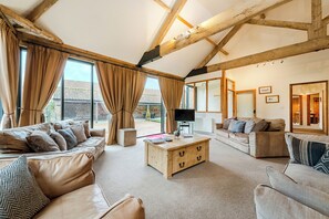 Living area - Mallard (Beccles)