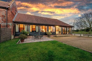 Exterior - Mallard (Beccles)