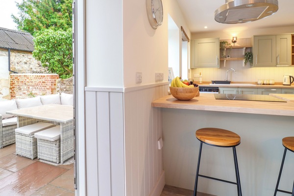 Fridge, dishwasher, electric kettle, toaster