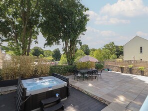 Mökki | Ulkoruokailutilat