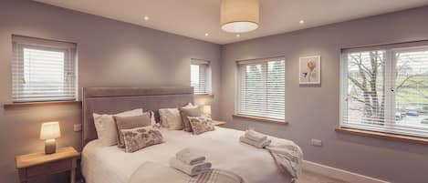 4 chambres, décoration personnalisée, ameublement personnalisé