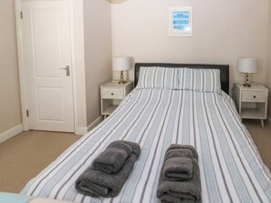 4 bedrooms, individually decorated, individually furnished, free WiFi