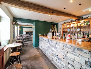 Bar (on property) - Apartment at The Old Dog, Thorpe (Ashbourne)