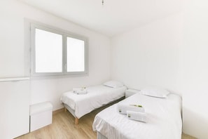 2 bedrooms, WiFi, bed sheets