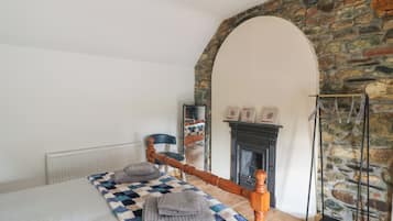 3 bedrooms, individually decorated, individually furnished, free WiFi