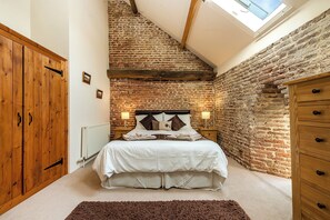 3 hálószoba, egyedi dekoráció, egyedi berendezés és ingyenes wifi