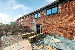 Outdoor dining - Woodcock (Beccles)