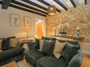 Living area - Bay House Cottage (Broadway)