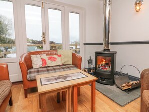 Interior - 18 Manleigh Park (Ilfracombe)