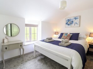 3 bedrooms, individually decorated, individually furnished, free WiFi