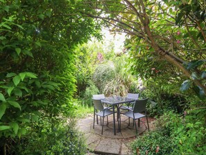 Outdoor dining - Yr Encil (Caernarfon)