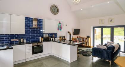Canal Cottage