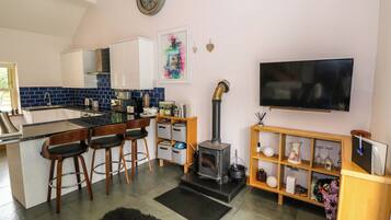 Fridge, dishwasher, electric kettle, toaster