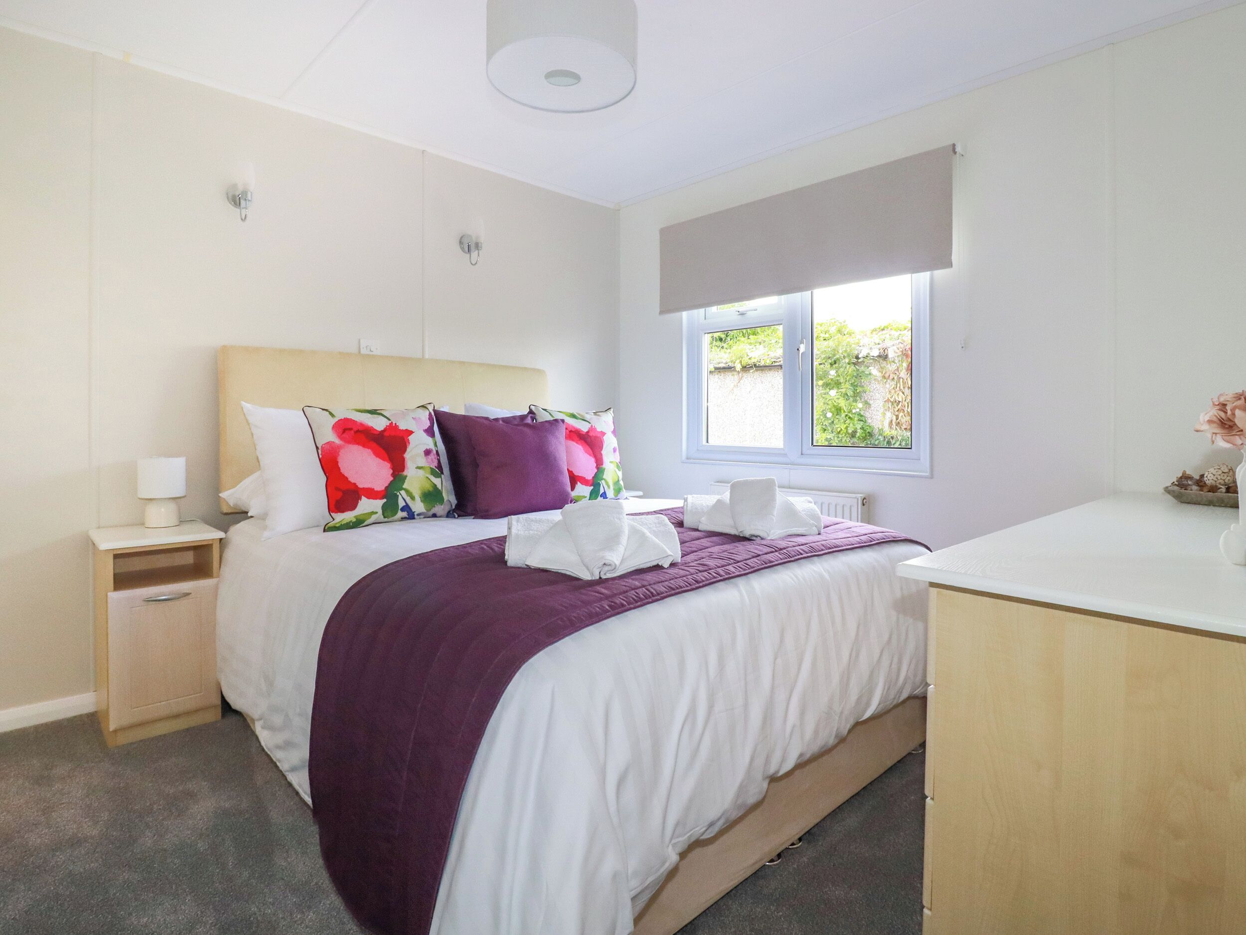 3 bedrooms, individually decorated, individually furnished, free WiFi