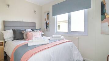 3 bedrooms, individually decorated, individually furnished, free WiFi