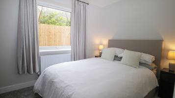 1 bedroom, individually decorated, individually furnished, free WiFi