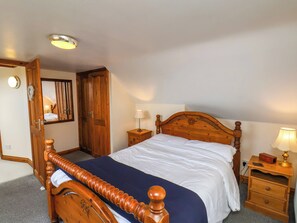 3 bedrooms, individually decorated, individually furnished, free WiFi