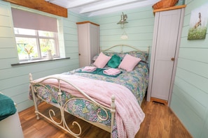 1 bedroom, individually decorated, individually furnished, free WiFi - Little Wren Cottage (Marazion)