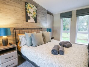 2 camere, con stile personalizzato, con arredamento individuale