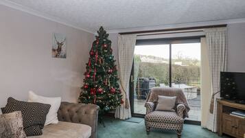 Cottage | Living area