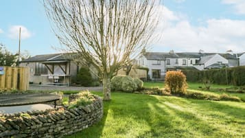 Cottage | Property grounds