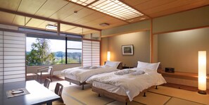 Familienzimmer, Flussblick | Bügeleisen/Bügelbrett, kostenloses WLAN