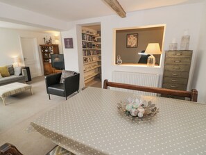 Interior - Jubilee Cottage (Stratford-upon-Avon)