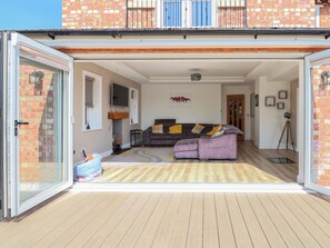 Terrace/patio - Dolly's House (Middlewich)