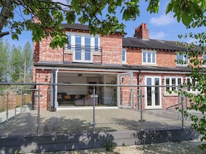 Exterior - Dolly's House (Middlewich)
