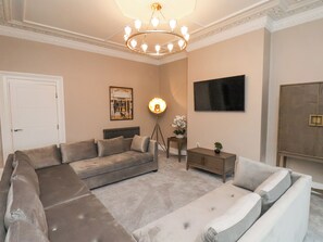 Living area - Tower View (Scarborough)