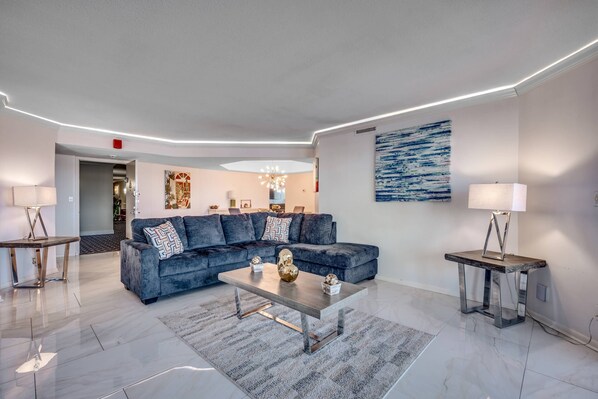 Unclassified image, 1 of 36, button