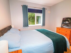 3 Schlafzimmer, individuell dekoriert, individuell eingerichtet