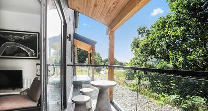 27 Strathtay Lodges