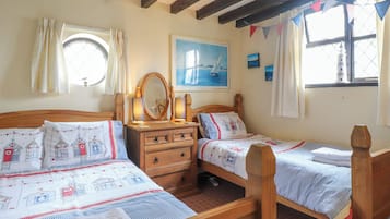 2 habitaciones, decoración personalizada y muebles diferentes