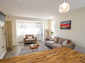 Living area - Brynmar (Morecambe)