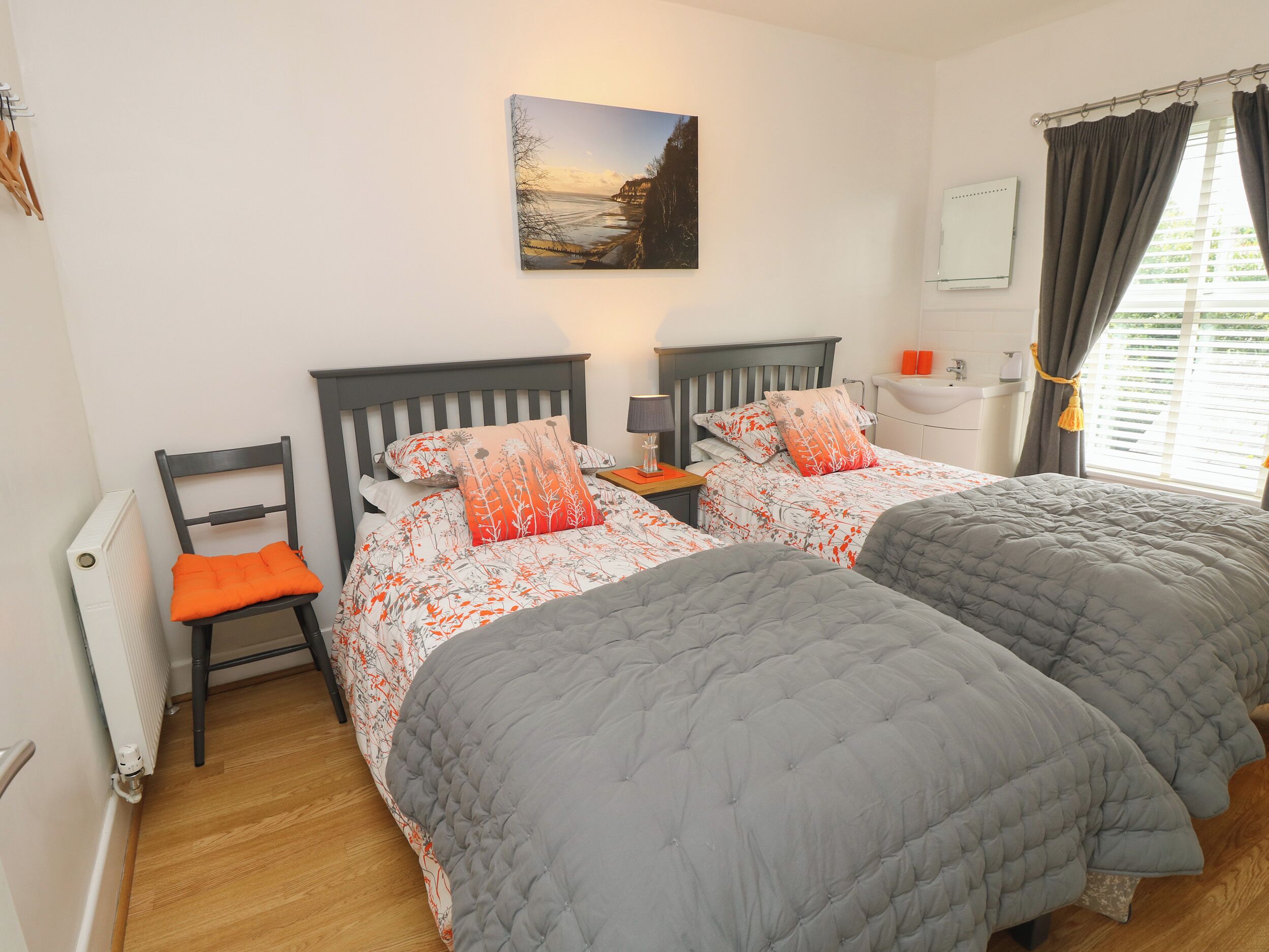 2 bedrooms, individually decorated, individually furnished, free WiFi