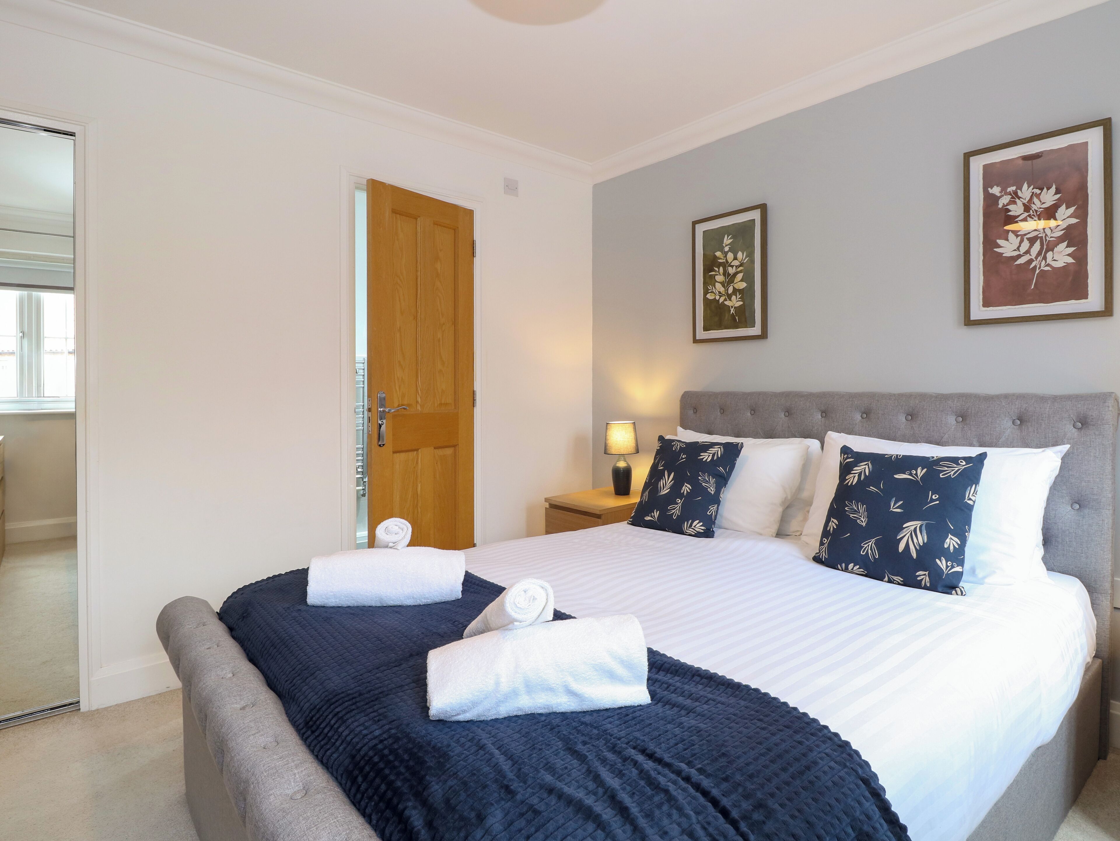 3 bedrooms, individually decorated, individually furnished, free WiFi