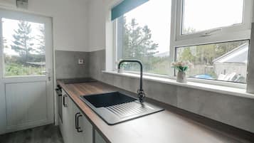 Cottage | Cuisine privée | Bouilloire électrique, grille-pain