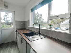 平房 | 私人廚房 | 電熱水壺、烤麵包機、鍋具/餐盤/廚房用品