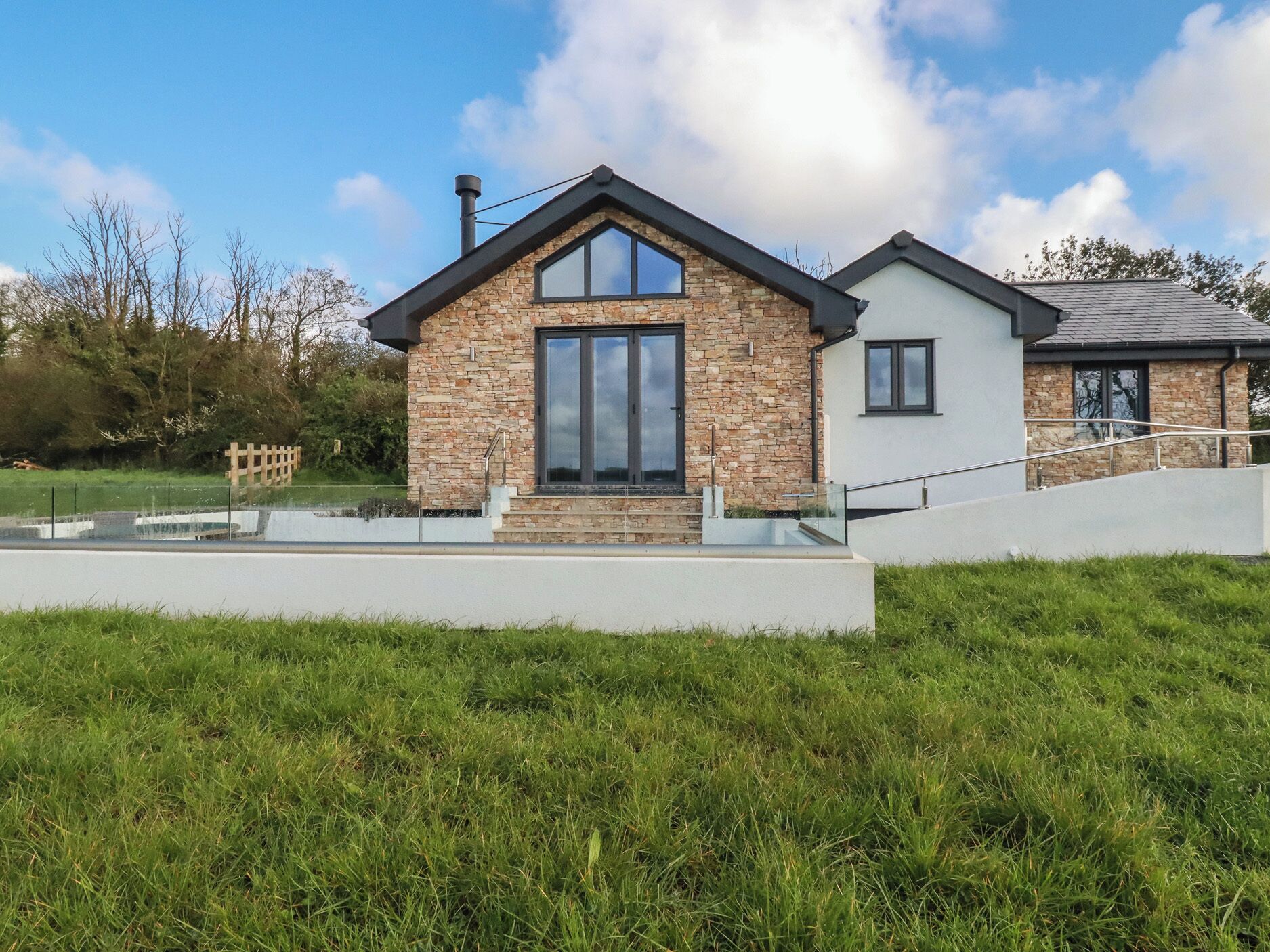 Cottage | Exterior