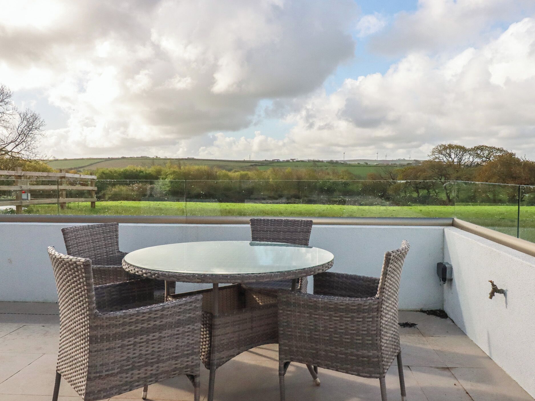 Cottage | Outdoor dining
