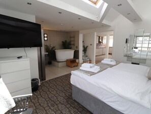 8 Schlafzimmer, individuell dekoriert, individuell eingerichtet