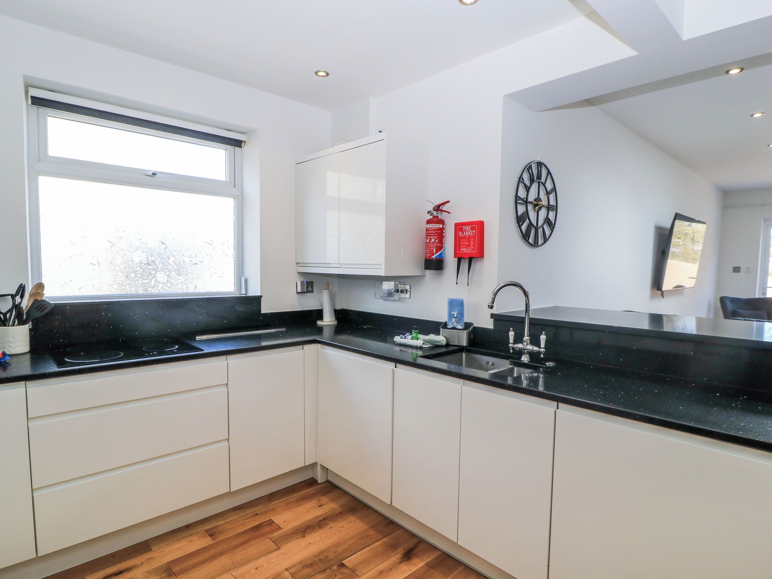 คอทเทจ | ภายใน